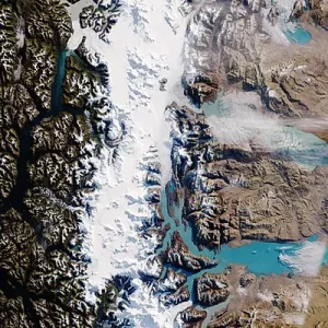 Satelitska slika Južnopatagonskega ledenega polja