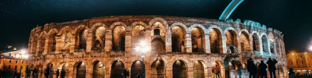 Verona: arena, ki je prizorišče opernih predstav